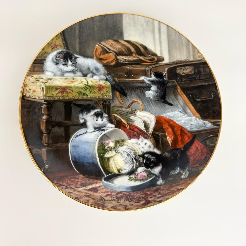 W. S. George Mischief With The Hatbox Collectors Numbered  First Issue Cat Plate